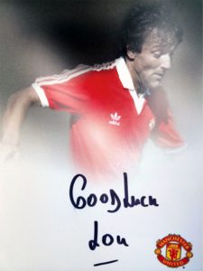 Lou Macari: signed good luck Lou