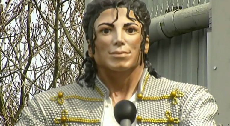 Michael Jackson statue at Craven Cottage: Even Wacko Jacko would say ‘That’s bad!’