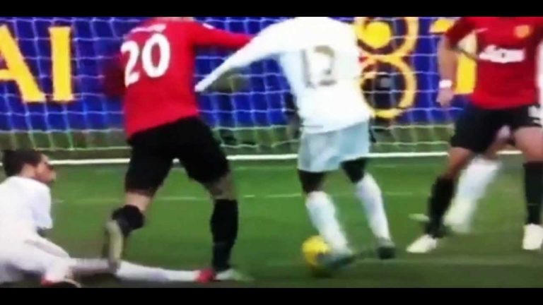 It’s no joke: soccer players at risk of brain damage – that’s why Sir Alex and RVP right to react over Ashley Williams at Swansea